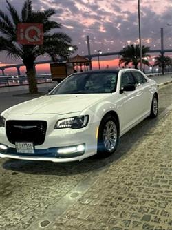کرایسلەر 300